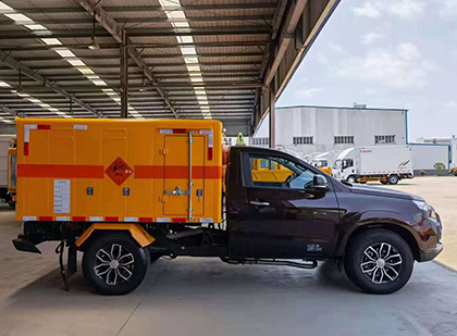 中阳爆破器材运输车